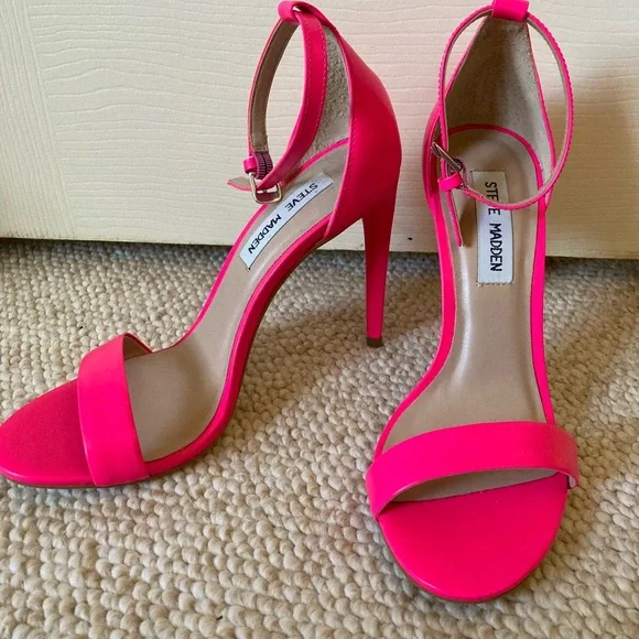 Pink Steve Madden heels - Picture 2 of 2